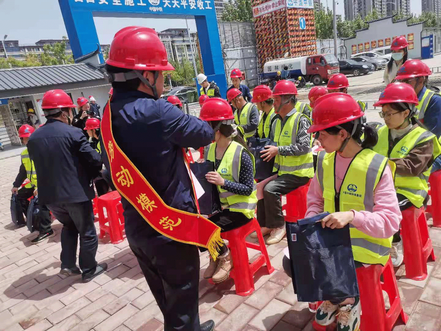 圖片5.gif 圖片5.gif